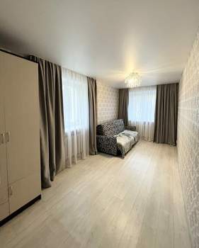 2-к квартира, вторичка, 42м2, 1/5 этаж