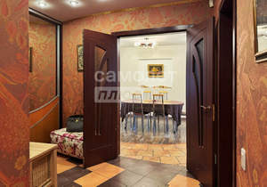 4-к квартира, вторичка, 126м2, 2/4 этаж