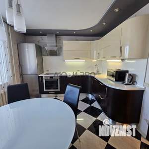 2-к квартира, вторичка, 65м2, 7/10 этаж