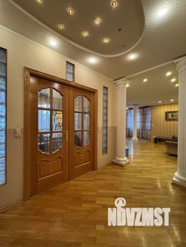 4-к квартира, вторичка, 140м2, 4/5 этаж