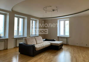 3-к квартира, вторичка, 137м2, 1/5 этаж