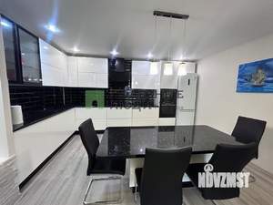 3-к квартира, вторичка, 106м2, 2/4 этаж