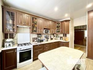 4-к квартира, вторичка, 108м2, 2/5 этаж