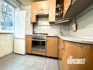 3-к квартира, вторичка, 46м2, 1/5 этаж