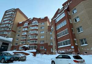 2-к квартира, вторичка, 64м2, 1/6 этаж