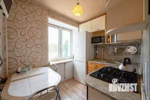 2-к квартира, вторичка, 42м2, 5/5 этаж