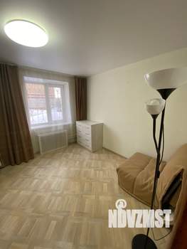 2-к квартира, вторичка, 55м2, 1/5 этаж