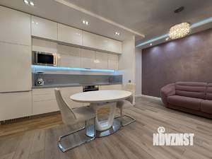 2-к квартира, вторичка, 72м2, 2/4 этаж