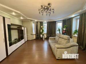 4-к квартира, вторичка, 142м2, 3/5 этаж