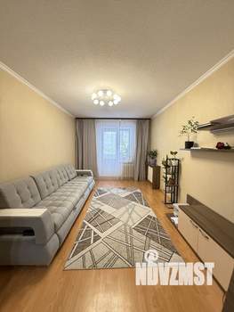 2-к квартира, вторичка, 60м2, 1/5 этаж