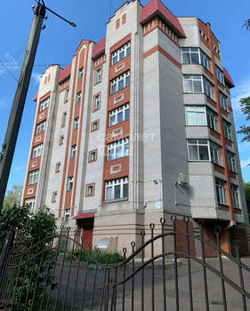 4-к квартира, вторичка, 130м2, 6/6 этаж