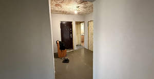 3-к квартира, вторичка, 63м2, 1/9 этаж