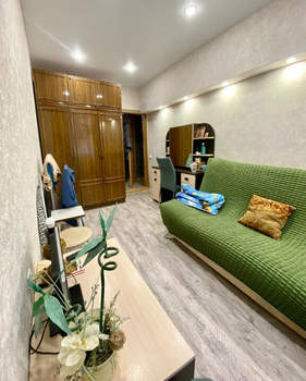 2-к квартира, вторичка, 43м2, 1/5 этаж