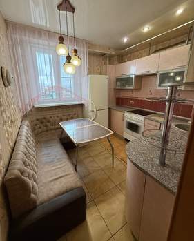 2-к квартира, вторичка, 50м2, 4/10 этаж