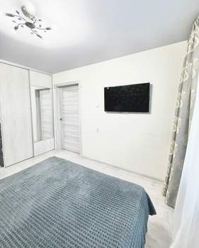 2-к квартира, вторичка, 40м2, 9/17 этаж