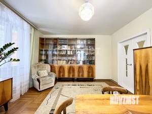 4-к квартира, вторичка, 108м2, 2/5 этаж