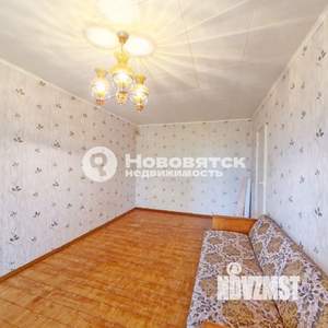 2-к квартира, вторичка, 46м2, 4/5 этаж