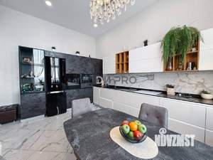 4-к квартира, вторичка, 144м2, 17/17 этаж