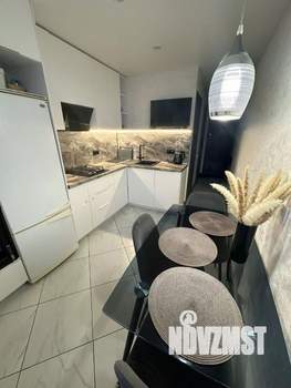 2-к квартира, вторичка, 52м2, 10/10 этаж