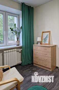 4-к квартира, вторичка, 63м2, 1/5 этаж