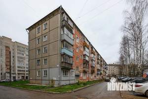 3-к квартира, вторичка, 56м2, 1/5 этаж