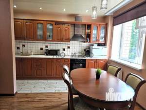 2-к квартира, вторичка, 56м2, 2/5 этаж