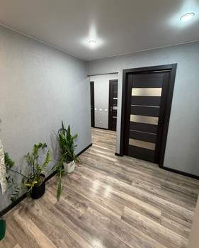 2-к квартира, вторичка, 54м2, 1/5 этаж