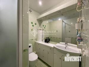 2-к квартира, вторичка, 63м2, 12/15 этаж