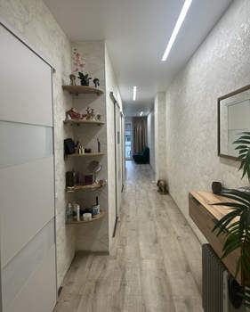 2-к квартира, вторичка, 70м2, 1/1 этаж