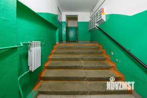 3-к квартира, вторичка, 58м2, 8/9 этаж