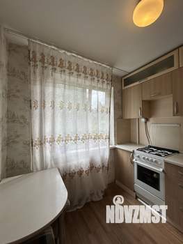 2-к квартира, вторичка, 44м2, 3/5 этаж