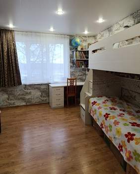 4-к квартира, вторичка, 87м2, 1/10 этаж