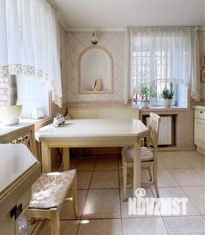 4-к квартира, вторичка, 129м2, 2/3 этаж