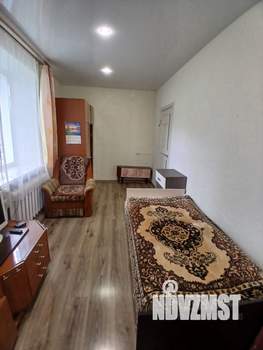 2-к квартира, вторичка, 43м2, 1/4 этаж