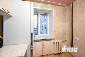 2-к квартира, вторичка, 42м2, 4/5 этаж