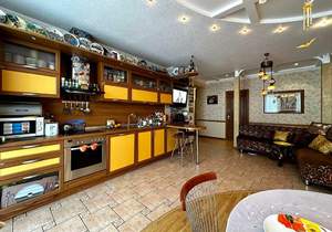 4-к квартира, вторичка, 127м2, 3/3 этаж