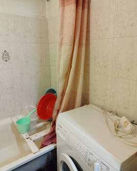 2-к квартира, вторичка, 47м2, 1/10 этаж
